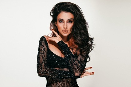 Анна Трінчер