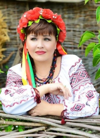(Музей В.Косенка)РУСЛАНА ЯКОБІНЧУК(мецо-сопрано) "Мелодія осені" (Музей В.Косенка)РУСЛАНА ЯКОБІНЧУК(мецо-сопрано) "Мелодія осені"
